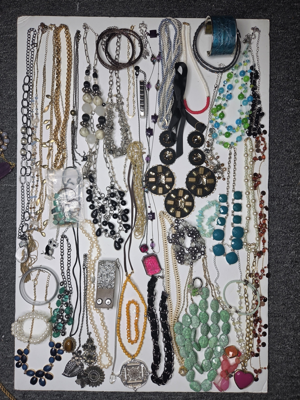 50+ Piece Necklace & Bracelet Lot Ready To Wear Jewelry Wardrobe! 4lbs Mix Match